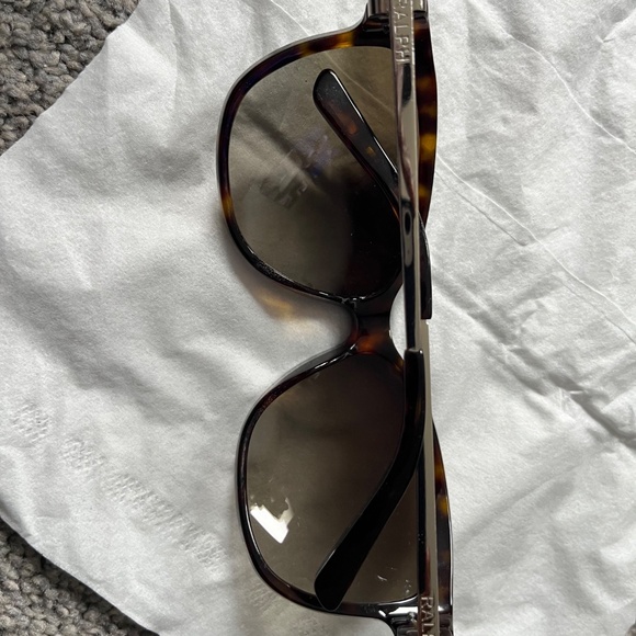 Polo sunglasses - Picture 2 of 2